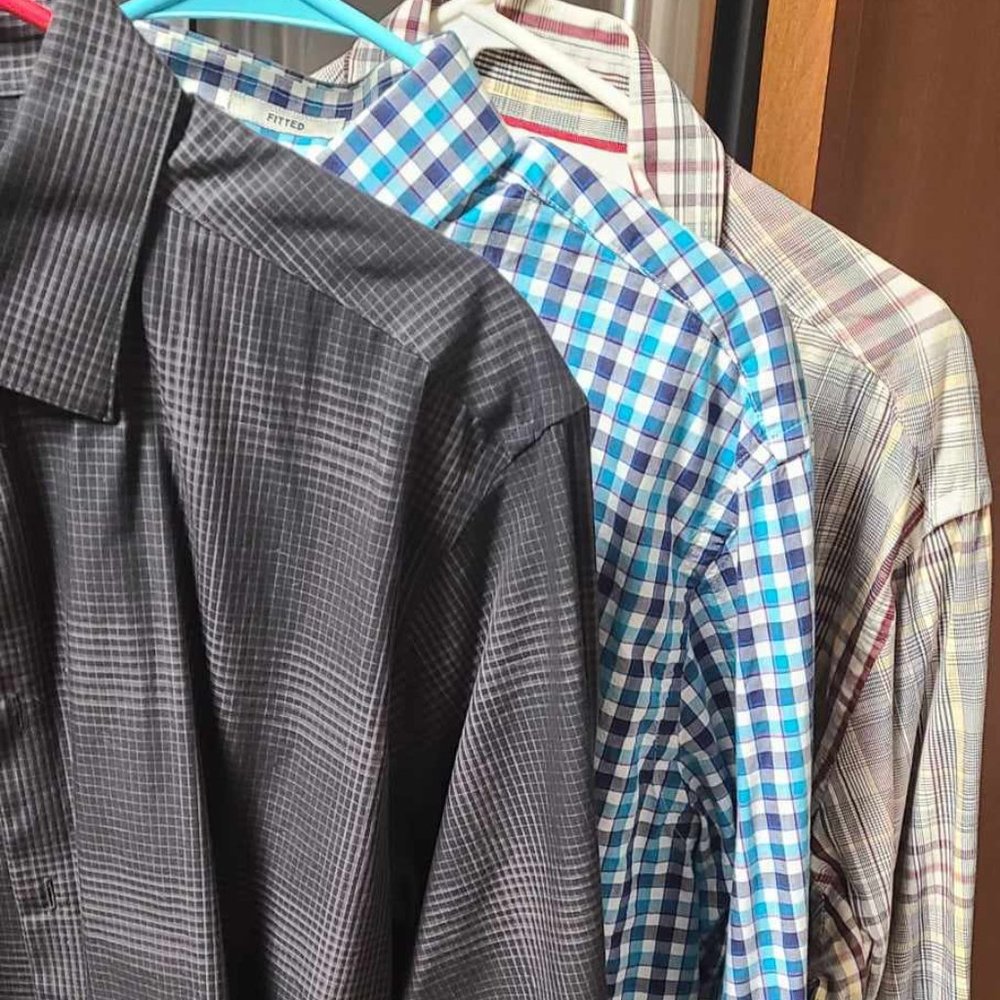 $6 a SHIRT!! 3 Men's Name Brand Dress Shirts Sz 17.5